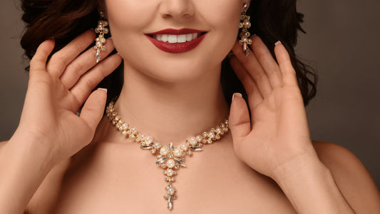 Exploring the World of Luxury Jewelry: From Diamonds to Pearls